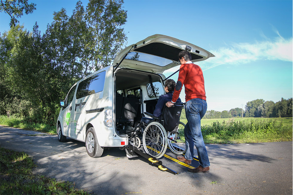 Vous Cherchez Une Voiture Accessible électrique ? La Solution Se Trouve Dans Le Nissan E NV200 PremiumAccess