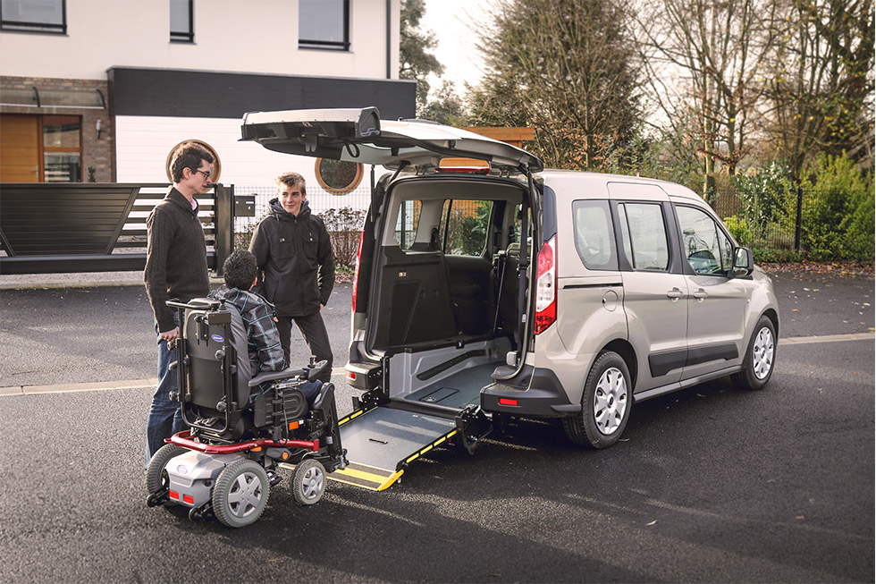 Ford Tourneo Connect HappyAccess, Une Nouvelle Voiture Accessible Au Design Travaillé !