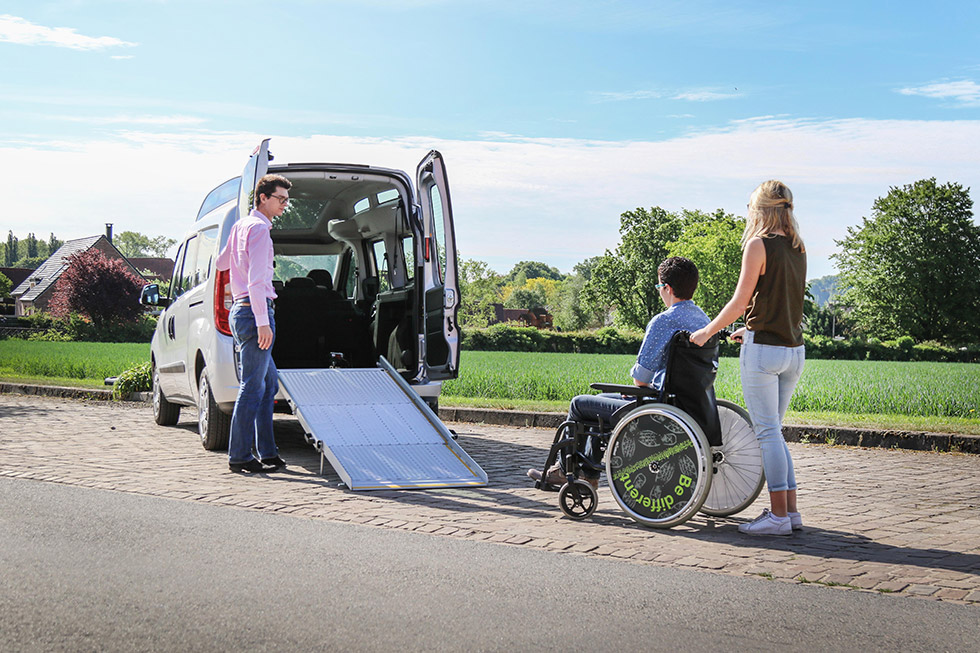 Un Nouveau Fiat Doblo Ecoline Accessible Et Bon Marché !