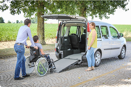 Avec Handynamic, prenez le temps de choisir votre voiture accessible en fauteuil roulant !
