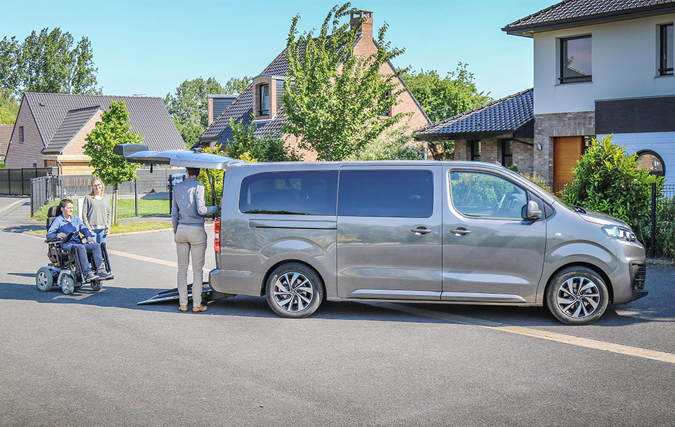 Découvrez Le Citroën SpaceTourer TPMR Pro+ HappyAccess !