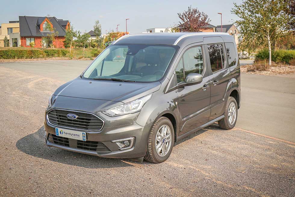 ford_tourneo_connect_xtra_simplyaccess_4-1