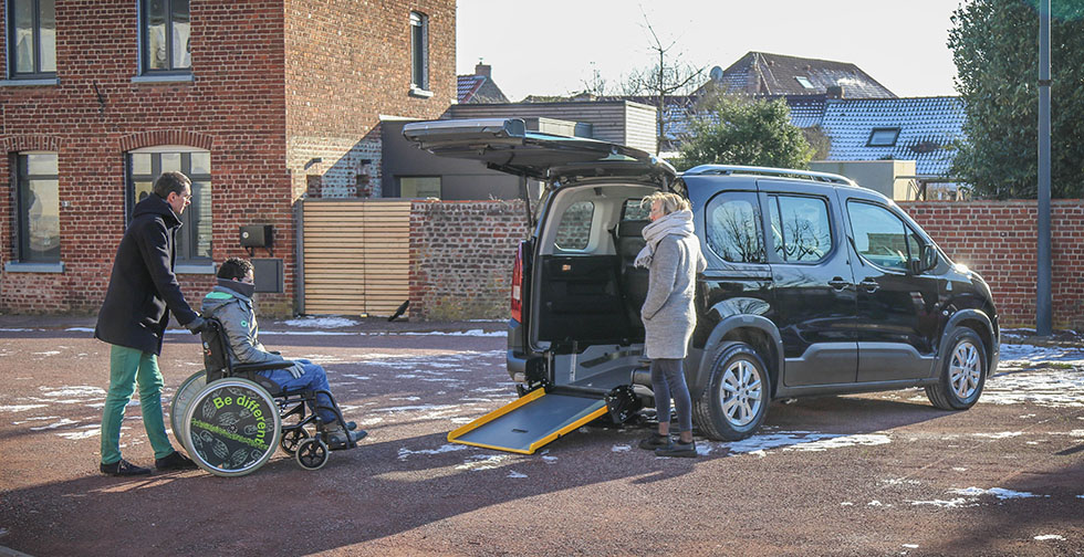Test Du Peugeot Rifter HappyAccess, Un Ludospace Compact Doté D’un Aménagement Handicap Flexible !