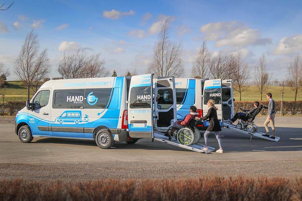Découvrez la gamme de véhicules TPMR 100 % électriques chez Handynamic !
