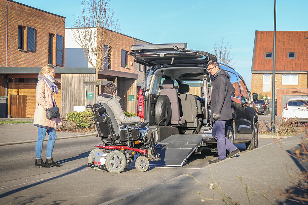 Aménagez Une Voiture Existante Chez Handynamic !