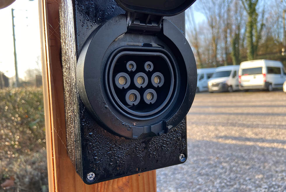 Quelle Prise Pour Recharger Vos Véhicules TPMR électriques ?