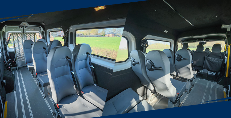 Découvrez un plancher aluminium avec rails et jusqu'à 6 sièges individuels amovibles sur cette version du Renault master L2H2 TPMR Ecoline